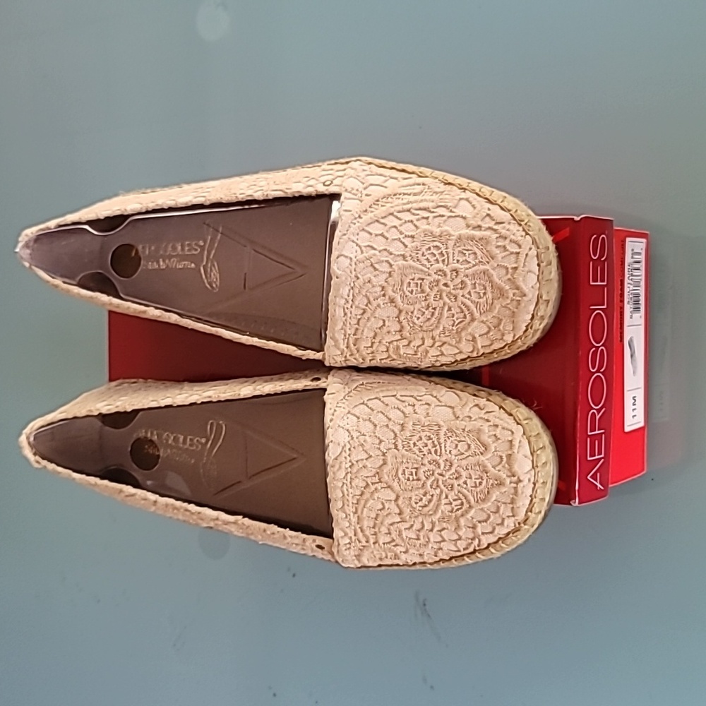 Women's shoes